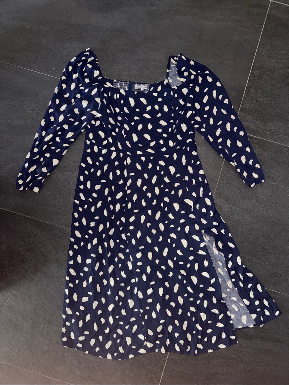 Reformation Navy and White Printed Midi Dress with Puff Sleeves - Picture 2 of 2